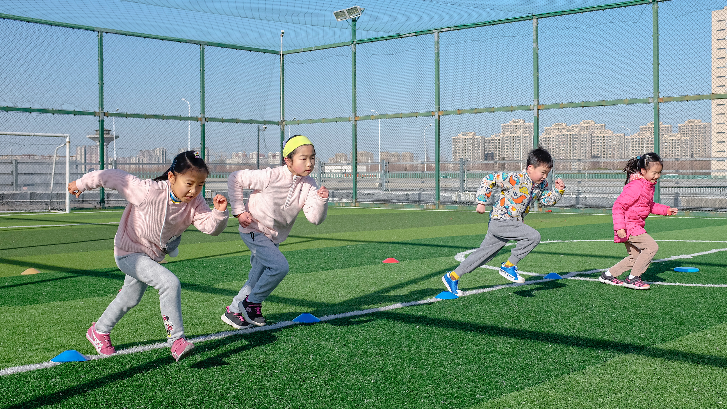 莱州市福禄苑社区青少年儿童高智尔球公开课圆满收官(图1)