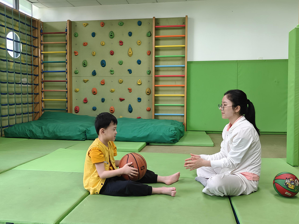掌握这些感统训练游戏让孩子远离“感统失调”(图1)